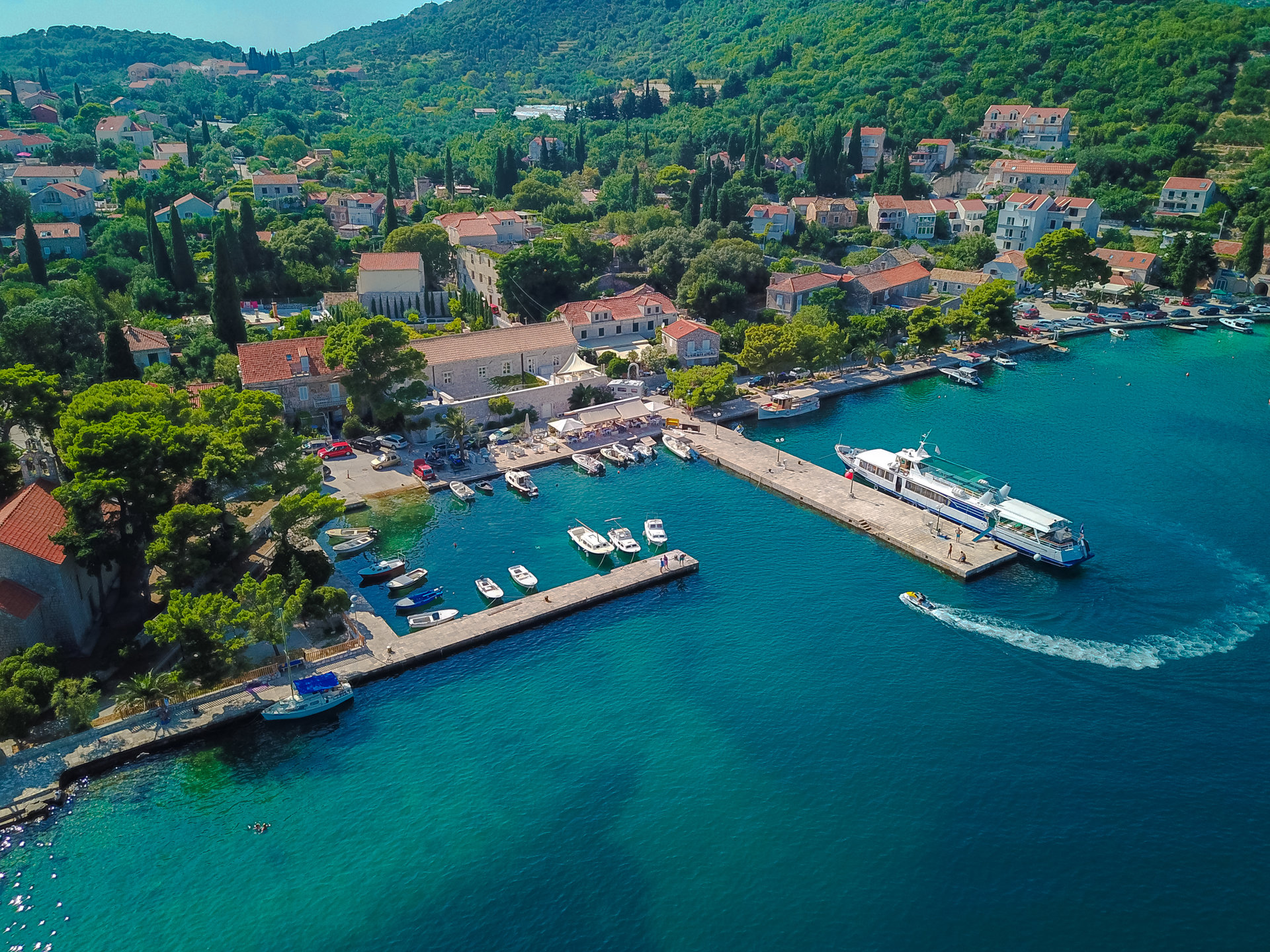 Luxury villa by the sea